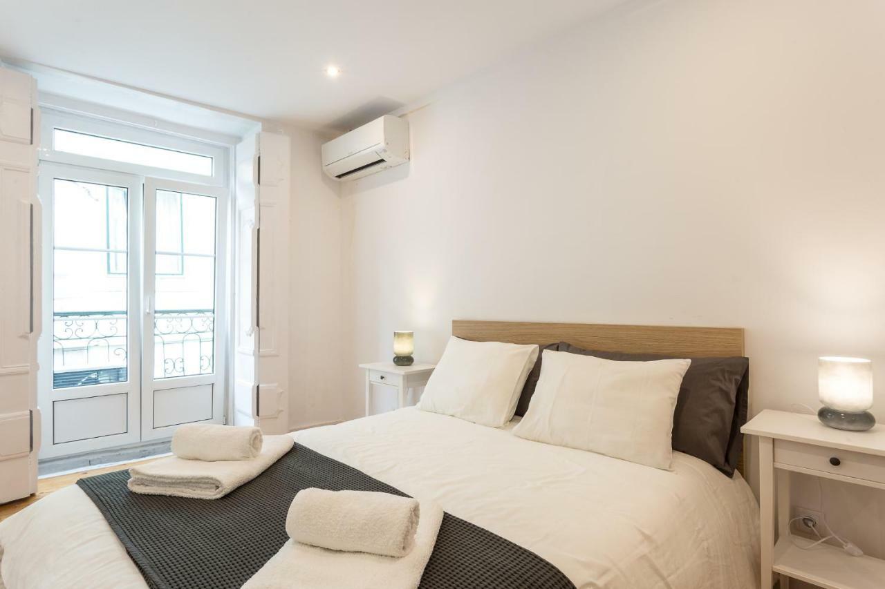 Three Bedroom Apartment In Historical Centre -Bairro Alto Lisboa Εξωτερικό φωτογραφία