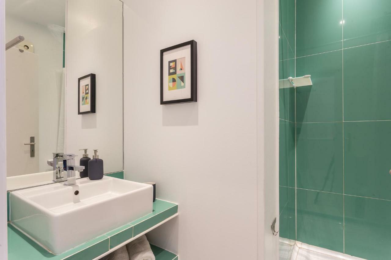 Three Bedroom Apartment In Historical Centre -Bairro Alto Lisboa Εξωτερικό φωτογραφία