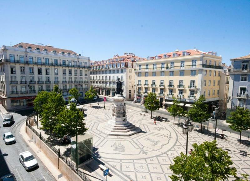 Three Bedroom Apartment In Historical Centre -Bairro Alto Lisboa Εξωτερικό φωτογραφία